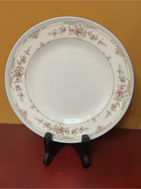 Vintage Vanda 9” Melamine Dinner Plate with Pink Floral and Gold Trim x6